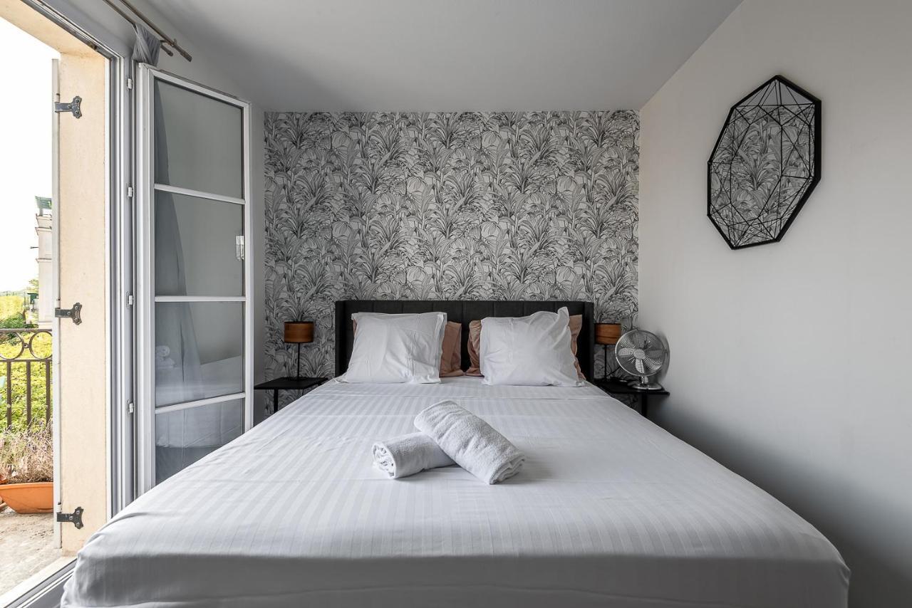 Apartment Sunny 3 Bedroomed Toscane 세리스 외부 사진