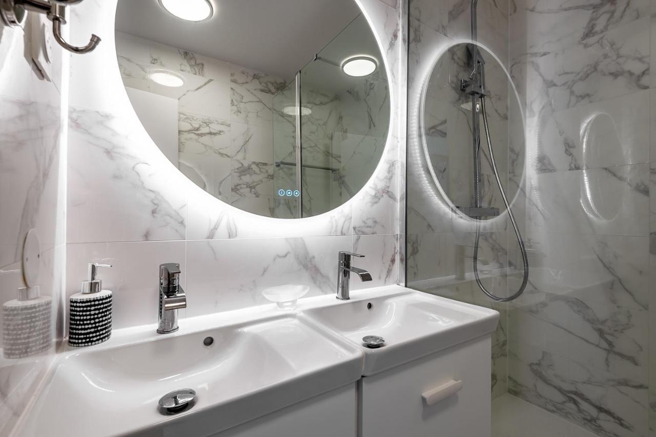 Apartment Sunny 3 Bedroomed Toscane 세리스 외부 사진